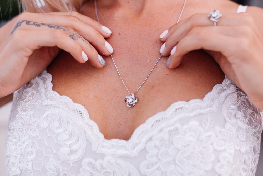 Do’s and Don’ts of Wearing Diamond Jewelry?