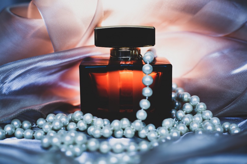 Luxury Perfume Influence a Woman’s Confidence